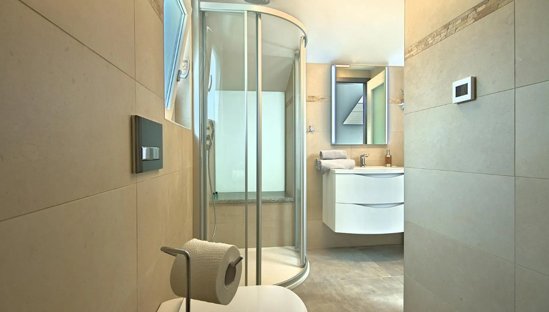 Villa Crystallina