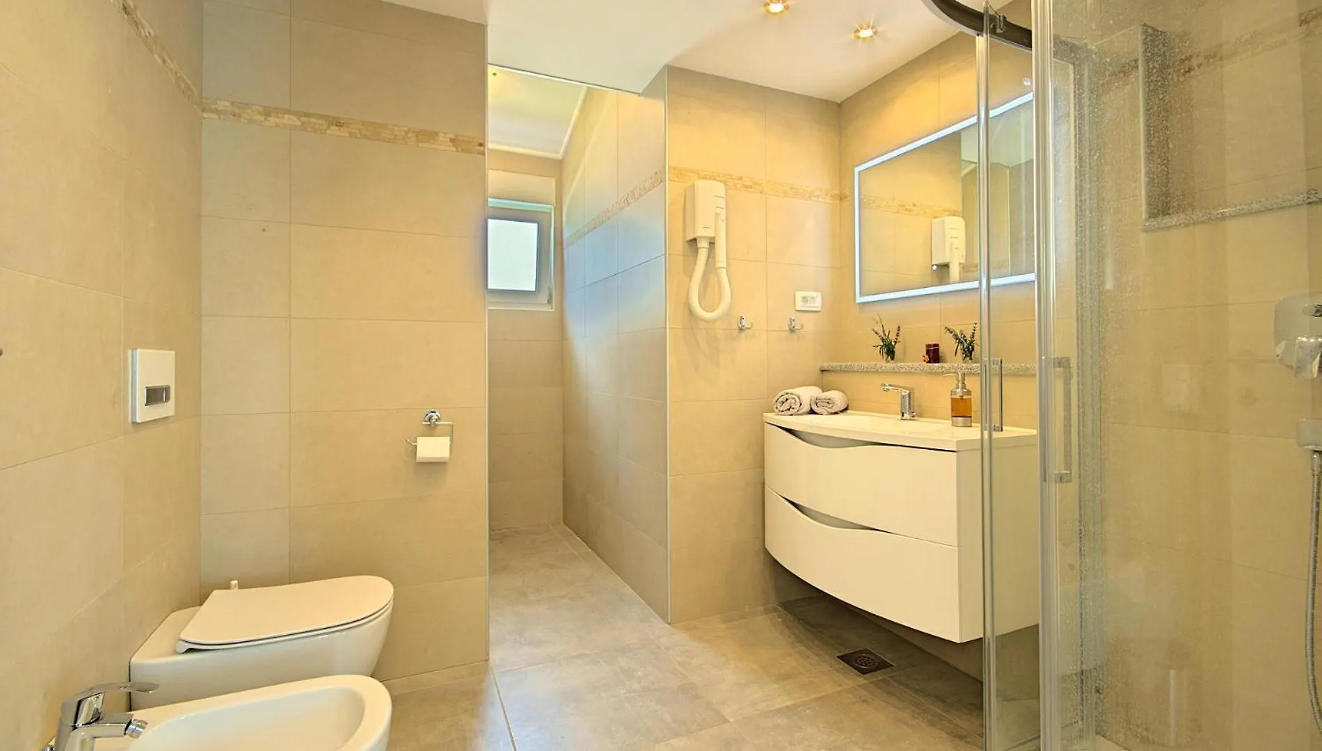 Villa Crystallina